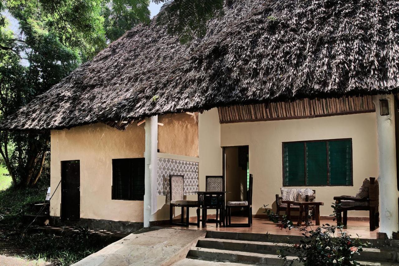 Coral Beach Resort Playa de Diani Exterior foto
