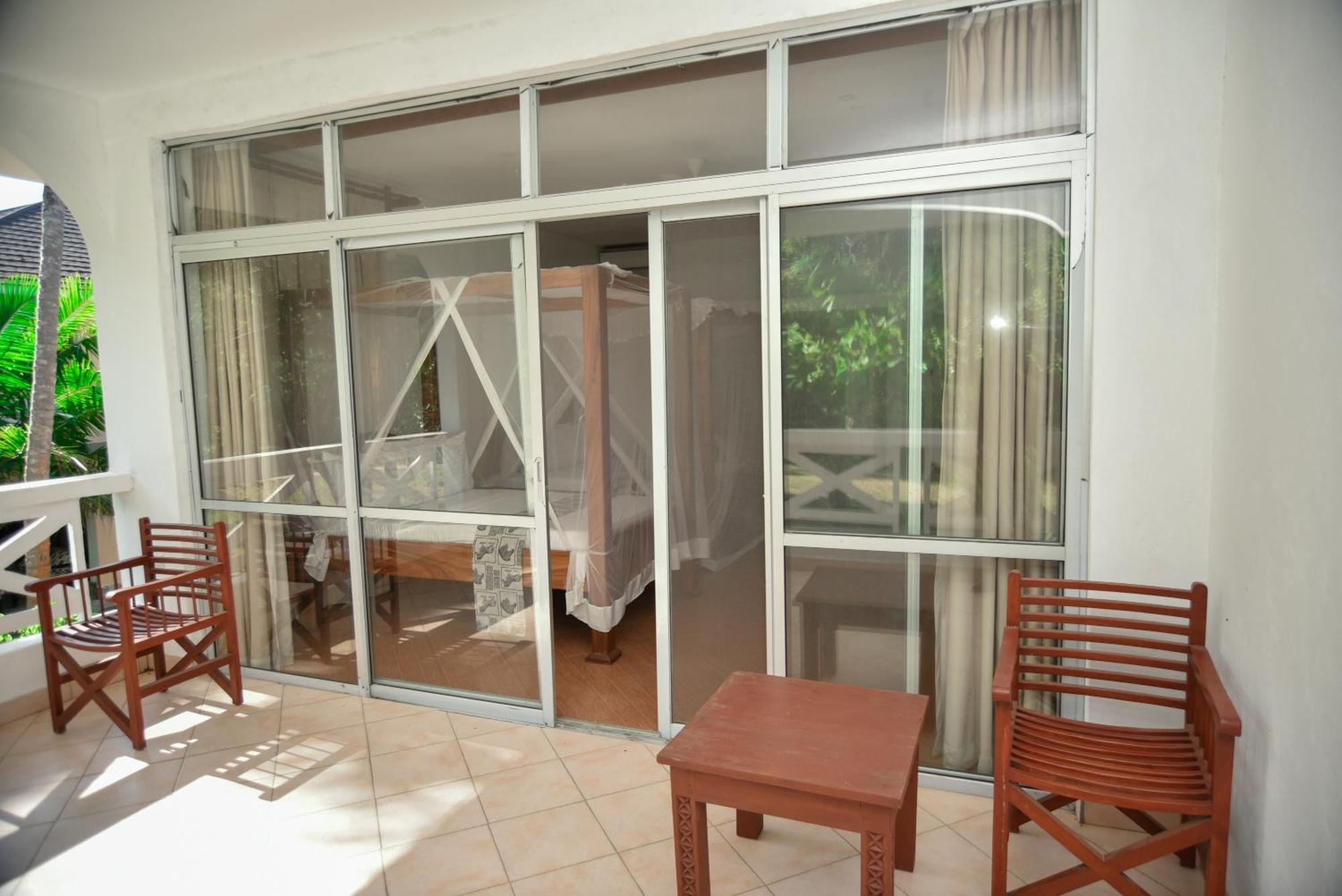Coral Beach Resort Playa de Diani Exterior foto