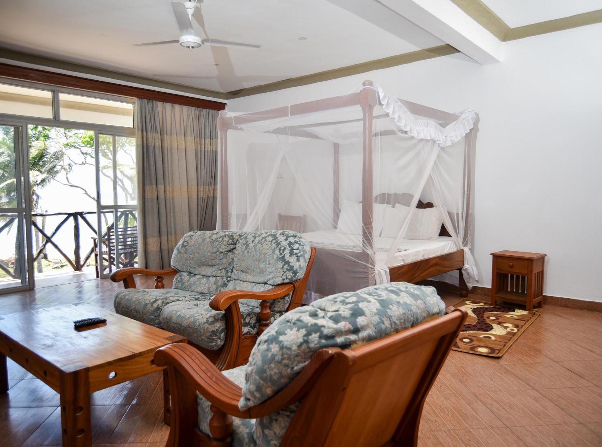 Coral Beach Resort Playa de Diani Exterior foto